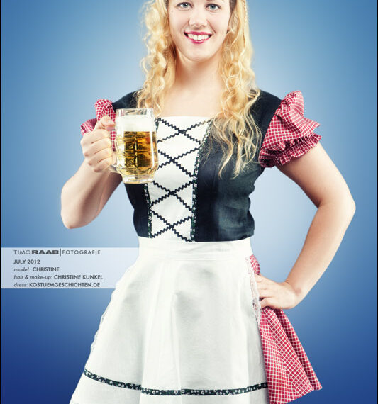 Dirndl, Oktoberfest Kostüm
